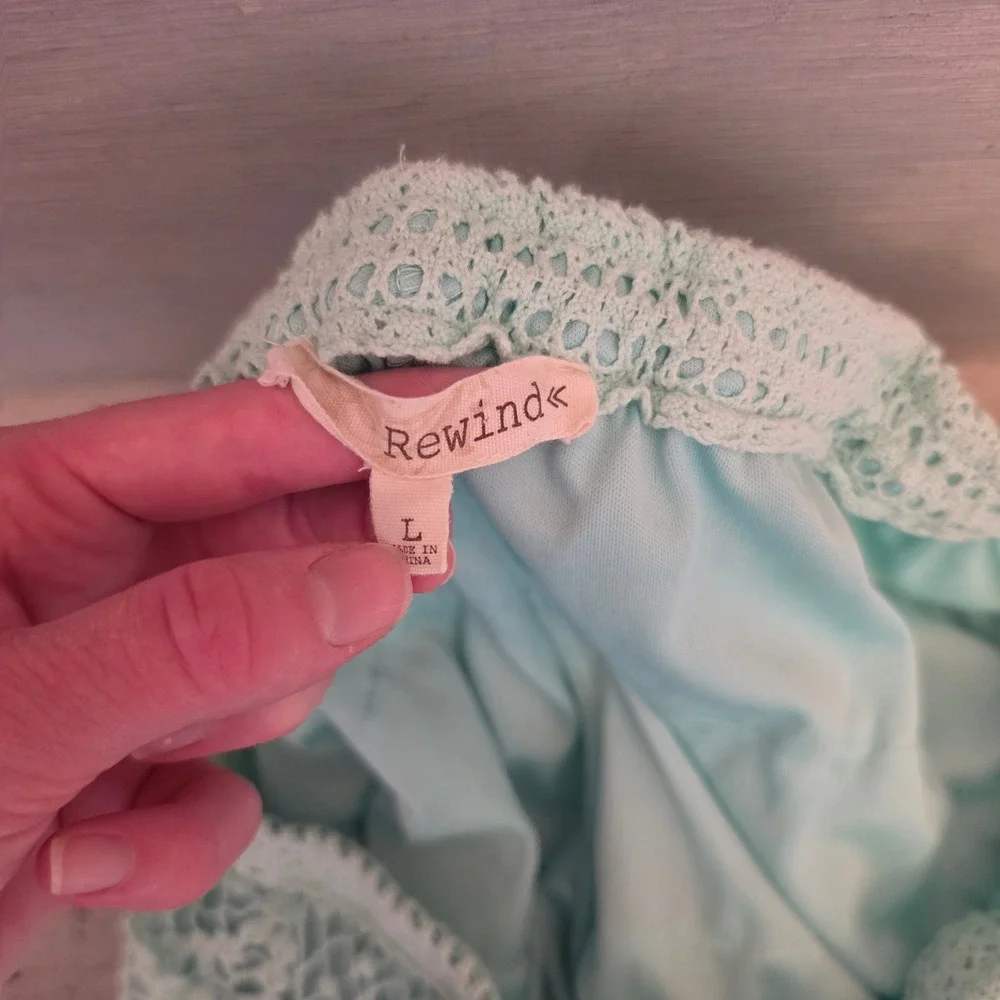 Rewind 100% Cotton Mint Green Boho Crochet Lace Lined Mini Shorts Large‎ GC